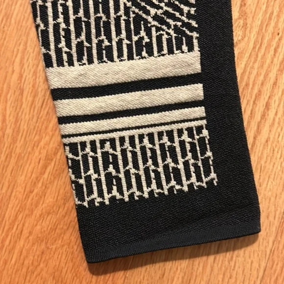 Nic  and Zoe - Picture 4 of 5